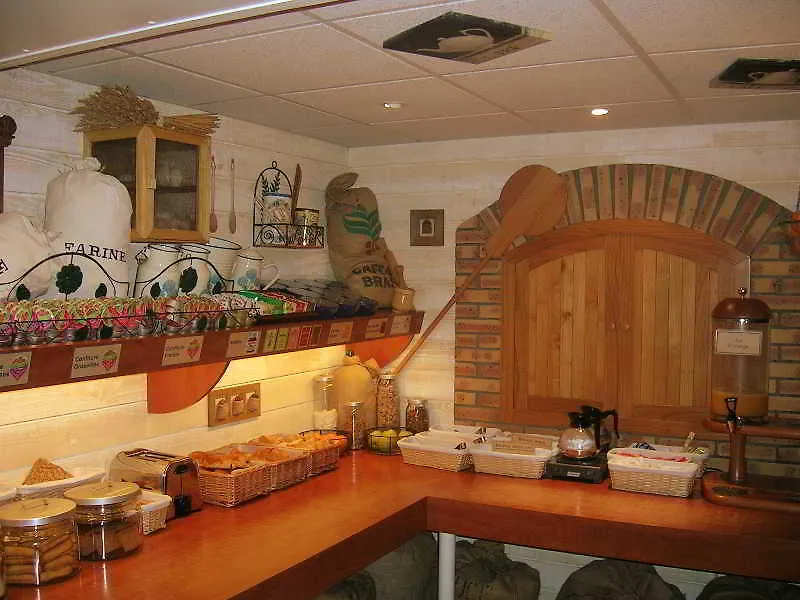 Brit Hotel Iroise Brest Plougastel-Daoulas 2*,